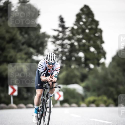 21.06.2026 - 29. Vierlanden-Triathlon H.Heesch http://msf.ph/oto/9904332 21.06.2026 10:18:46 Radfahren 148, 290 meine-sportfotos.de