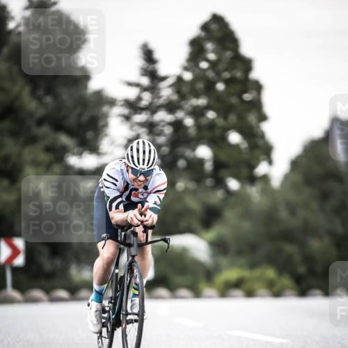21.06.2026 - 29. Vierlanden-Triathlon H.Heesch http://msf.ph/oto/9904338 21.06.2026 10:18:46 Radfahren 148, 290 meine-sportfotos.de