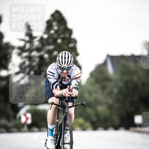 21.06.2026 - 29. Vierlanden-Triathlon H.Heesch http://msf.ph/oto/9904351 21.06.2026 10:18:47 Radfahren 148, 290 meine-sportfotos.de
