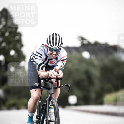 21.06.2026 - 29. Vierlanden-Triathlon H.Heesch http://msf.ph/oto/9904365 21.06.2026 10:18:47 Radfahren 148, 290 meine-sportfotos.de
