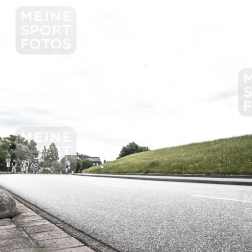 21.06.2026 - 29. Vierlanden-Triathlon H.Heesch http://msf.ph/oto/9904366 21.06.2026 10:25:58 Radfahren 8, 382, 383, 384 meine-sportfotos.de