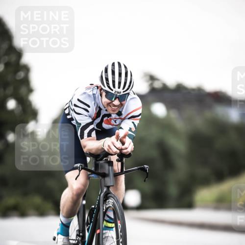 21.06.2026 - 29. Vierlanden-Triathlon H.Heesch http://msf.ph/oto/9904368 21.06.2026 10:18:47 Radfahren 148, 290 meine-sportfotos.de