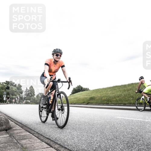 21.06.2026 - 29. Vierlanden-Triathlon H.Heesch http://msf.ph/oto/9904473 21.06.2026 10:26:34 Radfahren 46, 328, 353, 374, 488 meine-sportfotos.de