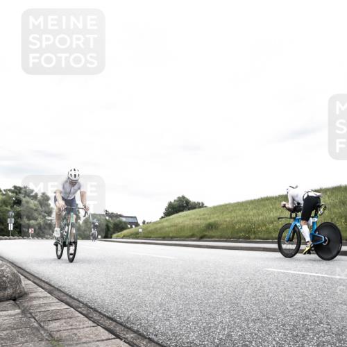 21.06.2026 - 29. Vierlanden-Triathlon H.Heesch http://msf.ph/oto/9904503 21.06.2026 10:26:44 Radfahren 58, 141, 177, 219, 386, 485 meine-sportfotos.de