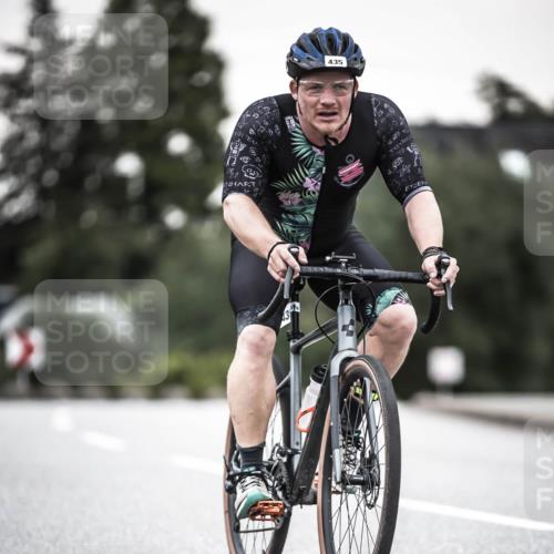 21.06.2026 - 29. Vierlanden-Triathlon H.Heesch http://msf.ph/oto/9904575 21.06.2026 10:20:28 Radfahren 176, 364, 435 meine-sportfotos.de