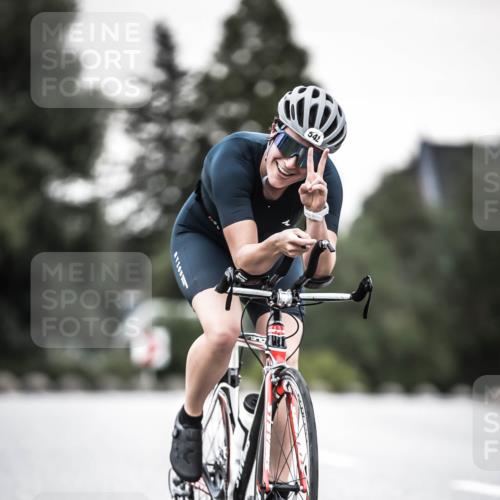 21.06.2026 - 29. Vierlanden-Triathlon H.Heesch http://msf.ph/oto/9904600 21.06.2026 10:20:40 Radfahren 52, 542 meine-sportfotos.de