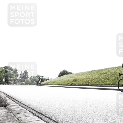 21.06.2026 - 29. Vierlanden-Triathlon H.Heesch http://msf.ph/oto/9904660 21.06.2026 10:57:01 Radfahren 58, 145, 328, 368, 374, 383, 384, 391, 486, 488, 517, 535, 575, 616 meine-sportfotos.de
