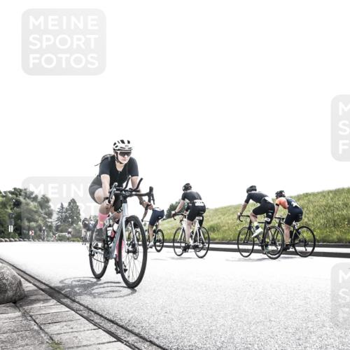 21.06.2026 - 29. Vierlanden-Triathlon H.Heesch http://msf.ph/oto/9904708 21.06.2026 10:57:06 Radfahren 145, 255, 514, 585 meine-sportfotos.de
