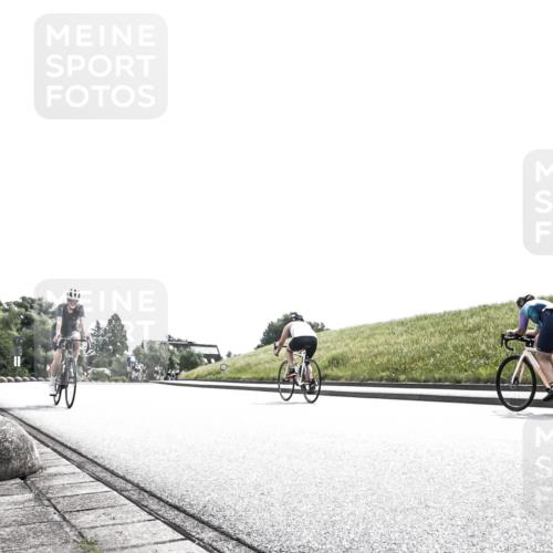21.06.2026 - 29. Vierlanden-Triathlon H.Heesch http://msf.ph/oto/9904725 21.06.2026 10:57:12 Radfahren 236 meine-sportfotos.de