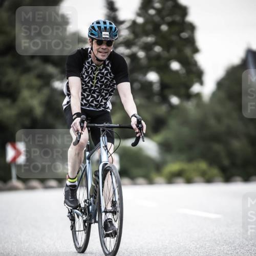 21.06.2026 - 29. Vierlanden-Triathlon H.Heesch http://msf.ph/oto/9904729 21.06.2026 10:21:02 Radfahren 36, 158, 406 meine-sportfotos.de