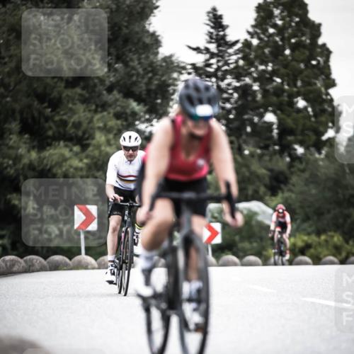 21.06.2026 - 29. Vierlanden-Triathlon H.Heesch http://msf.ph/oto/9904808 21.06.2026 10:21:20 Radfahren 411, 609, 620 meine-sportfotos.de