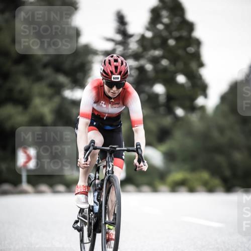 21.06.2026 - 29. Vierlanden-Triathlon H.Heesch http://msf.ph/oto/9904828 21.06.2026 10:21:26 Radfahren 192, 284, 609 meine-sportfotos.de