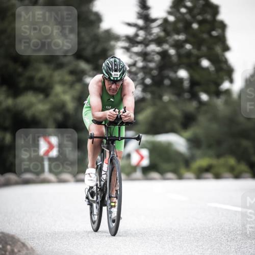 21.06.2026 - 29. Vierlanden-Triathlon H.Heesch http://msf.ph/oto/9904876 21.06.2026 10:21:38 Radfahren 14, 123, 205 meine-sportfotos.de