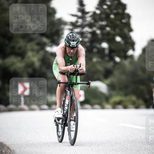 21.06.2026 - 29. Vierlanden-Triathlon H.Heesch http://msf.ph/oto/9904882 21.06.2026 10:21:39 Radfahren 14, 123, 205 meine-sportfotos.de