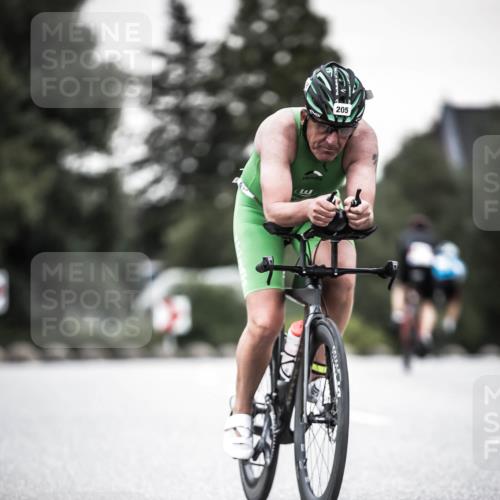 21.06.2026 - 29. Vierlanden-Triathlon H.Heesch http://msf.ph/oto/9904906 21.06.2026 10:21:39 Radfahren 14, 123, 205 meine-sportfotos.de