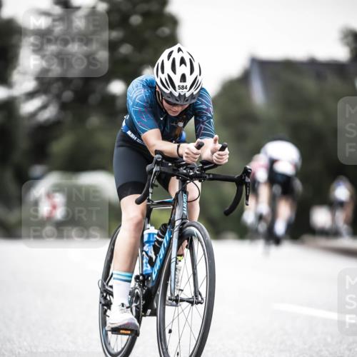 21.06.2026 - 29. Vierlanden-Triathlon H.Heesch http://msf.ph/oto/9905339 21.06.2026 10:23:56 Radfahren 200, 293, 584 meine-sportfotos.de