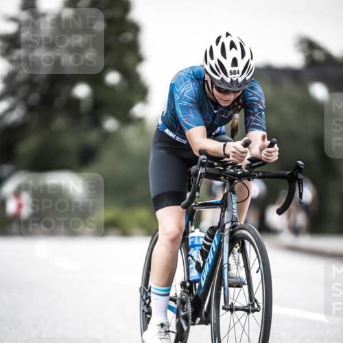 21.06.2026 - 29. Vierlanden-Triathlon H.Heesch http://msf.ph/oto/9905356 21.06.2026 10:23:56 Radfahren 200, 293, 584 meine-sportfotos.de
