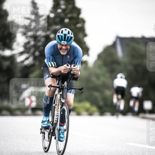 21.06.2026 - 29. Vierlanden-Triathlon H.Heesch http://msf.ph/oto/9905413 21.06.2026 10:23:59 Radfahren 200, 293, 496, 584 meine-sportfotos.de