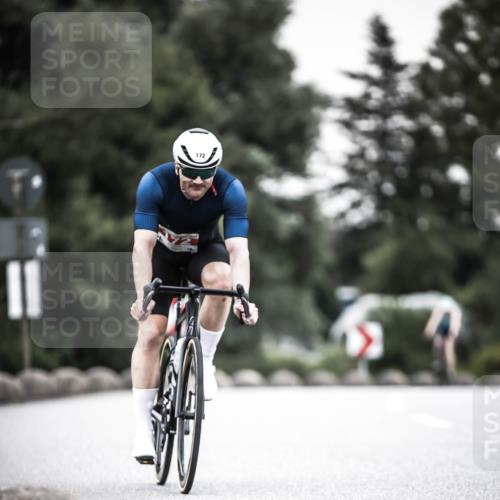 21.06.2026 - 29. Vierlanden-Triathlon H.Heesch http://msf.ph/oto/9905826 21.06.2026 10:24:20 Radfahren 74, 172, 196, 240, 377, 545 meine-sportfotos.de
