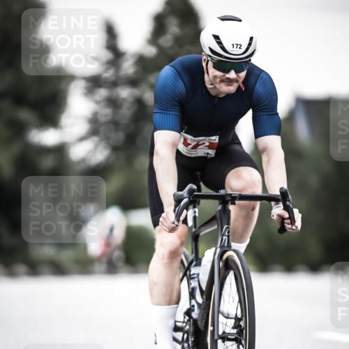 21.06.2026 - 29. Vierlanden-Triathlon H.Heesch http://msf.ph/oto/9905903 21.06.2026 10:24:21 Radfahren 74, 172, 196, 240, 377, 545 meine-sportfotos.de
