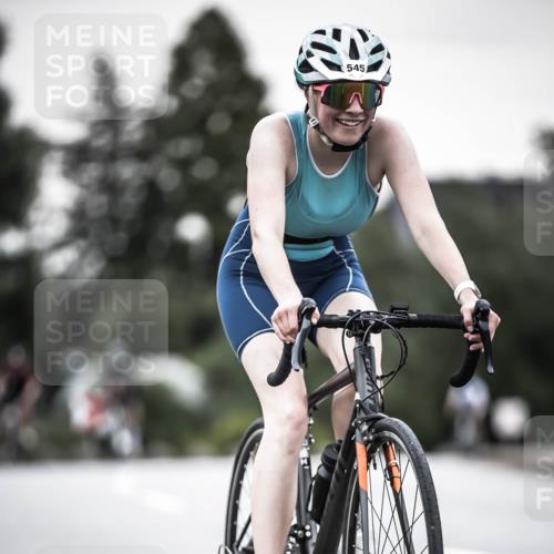 21.06.2026 - 29. Vierlanden-Triathlon H.Heesch http://msf.ph/oto/9906032 21.06.2026 10:24:27 Radfahren 74, 84, 94, 169, 196, 370, 377, 545, 552, 622 meine-sportfotos.de