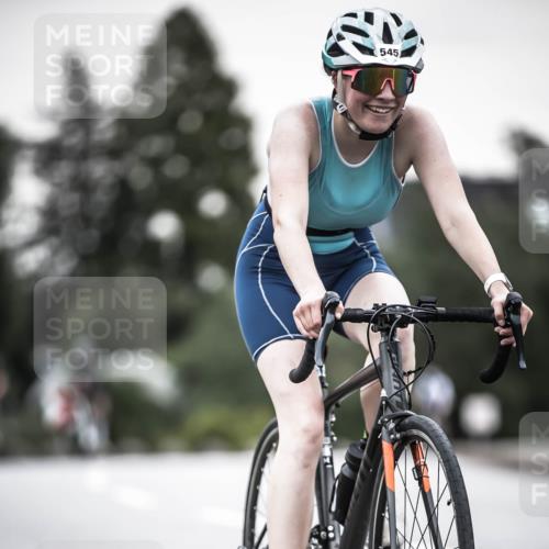 21.06.2026 - 29. Vierlanden-Triathlon H.Heesch http://msf.ph/oto/9906035 21.06.2026 10:24:27 Radfahren 74, 84, 94, 169, 196, 370, 377, 545, 552, 622 meine-sportfotos.de