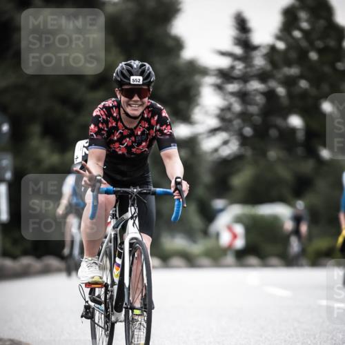 21.06.2026 - 29. Vierlanden-Triathlon H.Heesch http://msf.ph/oto/9906151 21.06.2026 10:24:33 Radfahren 71, 84, 94, 169, 370, 552, 622, 625 meine-sportfotos.de