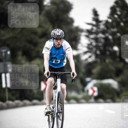 21.06.2026 - 29. Vierlanden-Triathlon H.Heesch http://msf.ph/oto/9906234 21.06.2026 10:24:35 Radfahren 71, 94, 207, 370, 552, 622, 625 meine-sportfotos.de