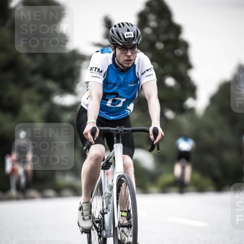 21.06.2026 - 29. Vierlanden-Triathlon H.Heesch http://msf.ph/oto/9906279 21.06.2026 10:24:36 Radfahren 71, 207, 552, 622, 625 meine-sportfotos.de