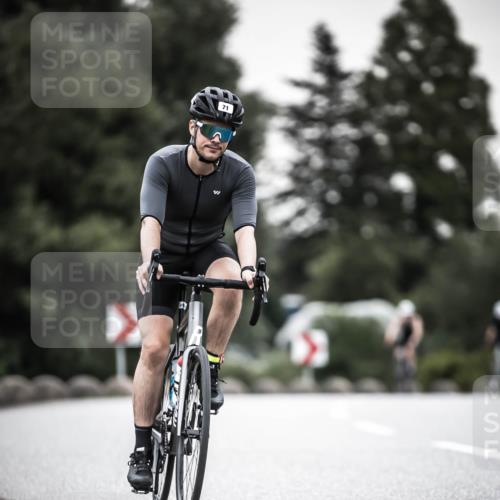 21.06.2026 - 29. Vierlanden-Triathlon H.Heesch http://msf.ph/oto/9906353 21.06.2026 10:24:40 Radfahren 71, 207, 509, 562 meine-sportfotos.de