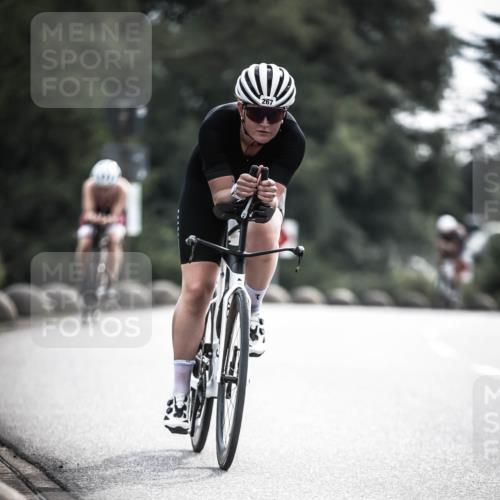21.06.2026 - 29. Vierlanden-Triathlon H.Heesch http://msf.ph/oto/9906389 21.06.2026 09:19:57 Radfahren 32, 267, 298 meine-sportfotos.de
