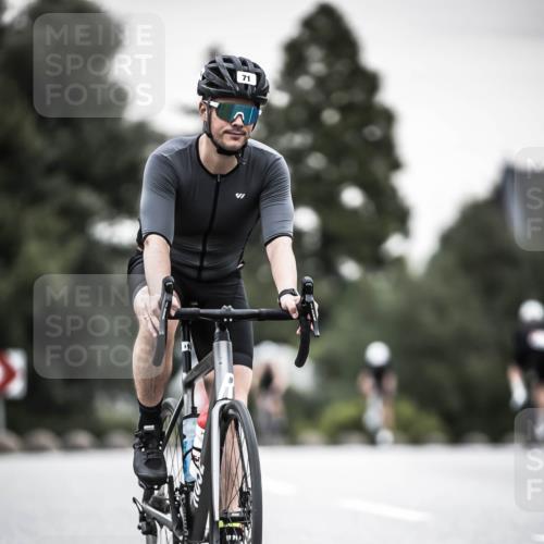 21.06.2026 - 29. Vierlanden-Triathlon H.Heesch http://msf.ph/oto/9906392 21.06.2026 10:24:40 Radfahren 71, 207, 509, 562 meine-sportfotos.de