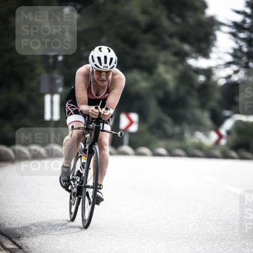 21.06.2026 - 29. Vierlanden-Triathlon H.Heesch http://msf.ph/oto/9906427 21.06.2026 09:19:59 Radfahren 32, 267, 298 meine-sportfotos.de