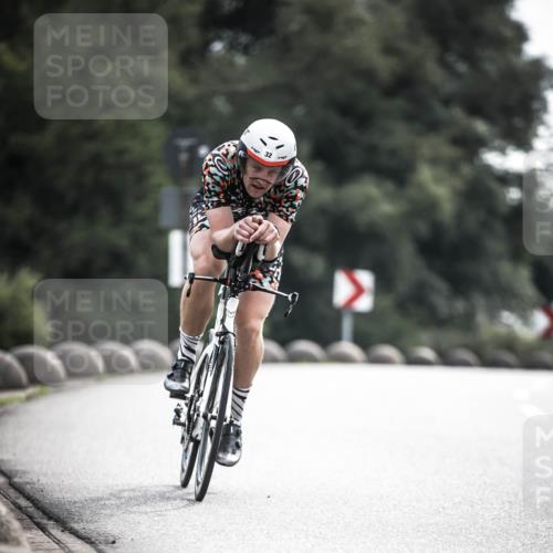 21.06.2026 - 29. Vierlanden-Triathlon H.Heesch http://msf.ph/oto/9906463 21.06.2026 09:20:01 Radfahren 32, 298 meine-sportfotos.de