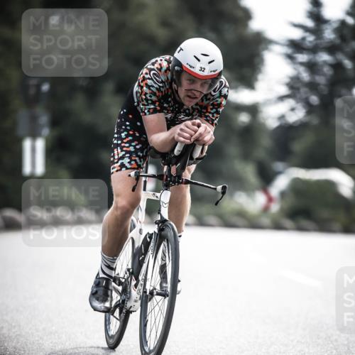 21.06.2026 - 29. Vierlanden-Triathlon H.Heesch http://msf.ph/oto/9906484 21.06.2026 09:20:02 Radfahren 32, 298 meine-sportfotos.de