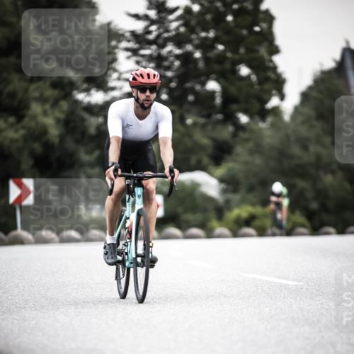 21.06.2026 - 29. Vierlanden-Triathlon H.Heesch http://msf.ph/oto/9906525 21.06.2026 10:24:55 Radfahren 33, 253, 577 meine-sportfotos.de