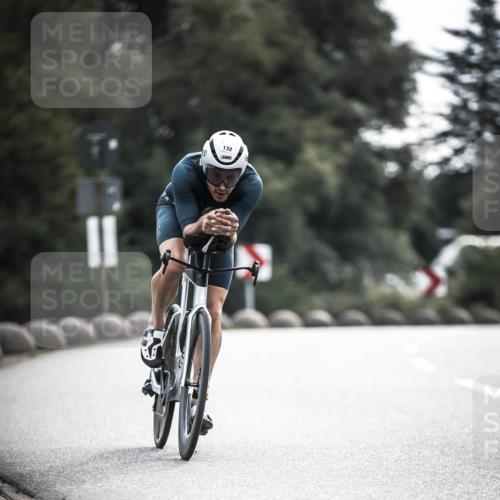 21.06.2026 - 29. Vierlanden-Triathlon H.Heesch http://msf.ph/oto/9906547 21.06.2026 09:20:23 Radfahren 132 meine-sportfotos.de