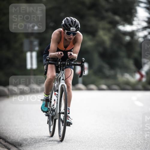 21.06.2026 - 29. Vierlanden-Triathlon H.Heesch http://msf.ph/oto/9906604 21.06.2026 09:20:43 Radfahren 45, 253 meine-sportfotos.de