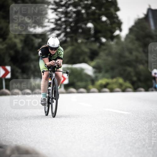 21.06.2026 - 29. Vierlanden-Triathlon H.Heesch http://msf.ph/oto/9906631 21.06.2026 10:25:01 Radfahren 42, 210, 253, 480, 577 meine-sportfotos.de