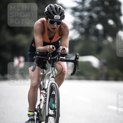 21.06.2026 - 29. Vierlanden-Triathlon H.Heesch http://msf.ph/oto/9906632 21.06.2026 09:20:43 Radfahren 45, 253 meine-sportfotos.de
