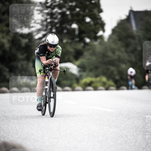 21.06.2026 - 29. Vierlanden-Triathlon H.Heesch http://msf.ph/oto/9906649 21.06.2026 10:25:02 Radfahren 42, 210, 253, 480, 577 meine-sportfotos.de