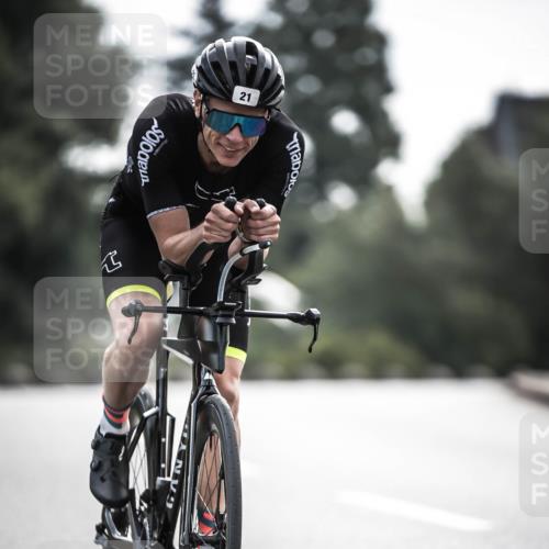 21.06.2026 - 29. Vierlanden-Triathlon H.Heesch http://msf.ph/oto/9906728 21.06.2026 09:20:55 Radfahren 21, 38, 57, 67, 82, 142 meine-sportfotos.de