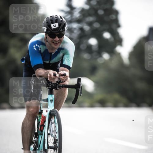 21.06.2026 - 29. Vierlanden-Triathlon H.Heesch http://msf.ph/oto/9906756 21.06.2026 09:20:57 Radfahren 21, 38, 57, 67, 82, 109, 142 meine-sportfotos.de