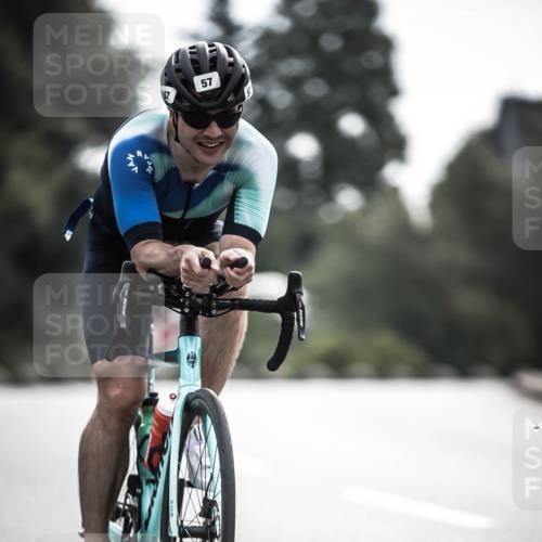 21.06.2026 - 29. Vierlanden-Triathlon H.Heesch http://msf.ph/oto/9906759 21.06.2026 09:20:57 Radfahren 21, 38, 57, 67, 82, 109, 142 meine-sportfotos.de