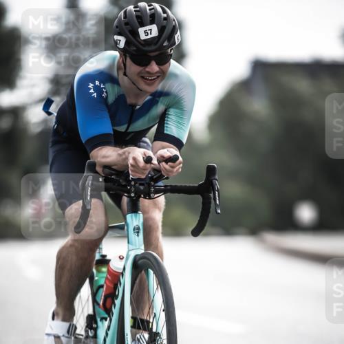 21.06.2026 - 29. Vierlanden-Triathlon H.Heesch http://msf.ph/oto/9906767 21.06.2026 09:20:57 Radfahren 21, 38, 57, 67, 82, 109, 142 meine-sportfotos.de