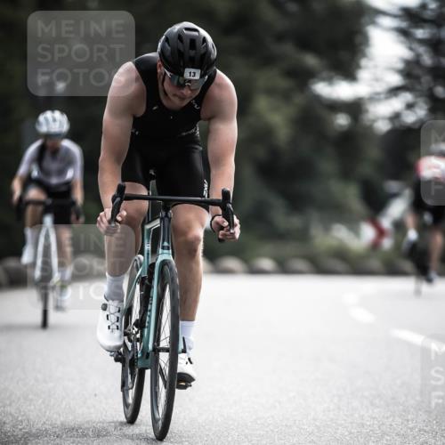 21.06.2026 - 29. Vierlanden-Triathlon H.Heesch http://msf.ph/oto/9906796 21.06.2026 09:21:09 Radfahren 7, 13, 88, 257 meine-sportfotos.de