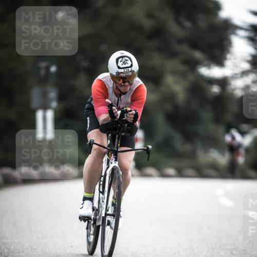 21.06.2026 - 29. Vierlanden-Triathlon H.Heesch http://msf.ph/oto/9906981 21.06.2026 09:21:28 Radfahren 141, 164, 193, 207, 239 meine-sportfotos.de