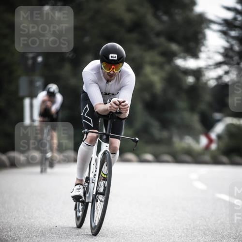 21.06.2026 - 29. Vierlanden-Triathlon H.Heesch http://msf.ph/oto/9907050 21.06.2026 09:21:31 Radfahren 164, 193, 239 meine-sportfotos.de