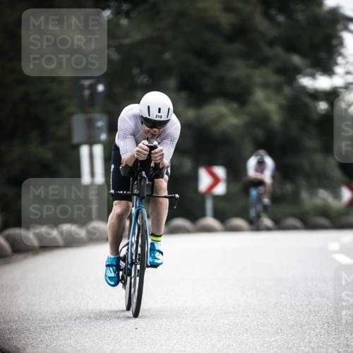 21.06.2026 - 29. Vierlanden-Triathlon H.Heesch http://msf.ph/oto/9907111 21.06.2026 09:21:44 Radfahren 12, 210 meine-sportfotos.de