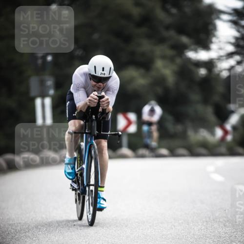 21.06.2026 - 29. Vierlanden-Triathlon H.Heesch http://msf.ph/oto/9907119 21.06.2026 09:21:44 Radfahren 12, 210 meine-sportfotos.de